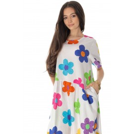 Oversized cotton dress Aimelia DR4653 in white, in a daisy print